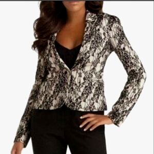 NEW Kardashian Kollection Black Lace & Nude Fitted Jacket Blazer sz S/XS Pockets